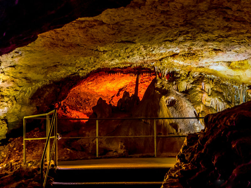 Пещеры Чатыр-Дага около Алушты